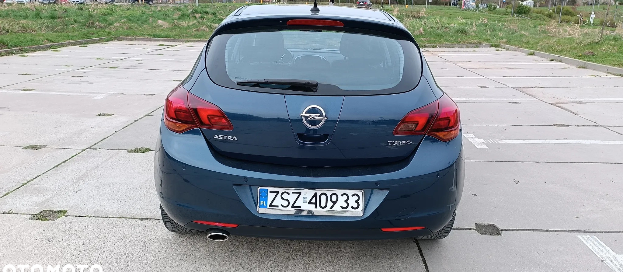 Opel Astra cena 26900 przebieg: 206800, rok produkcji 2011 z Koszalin małe 379